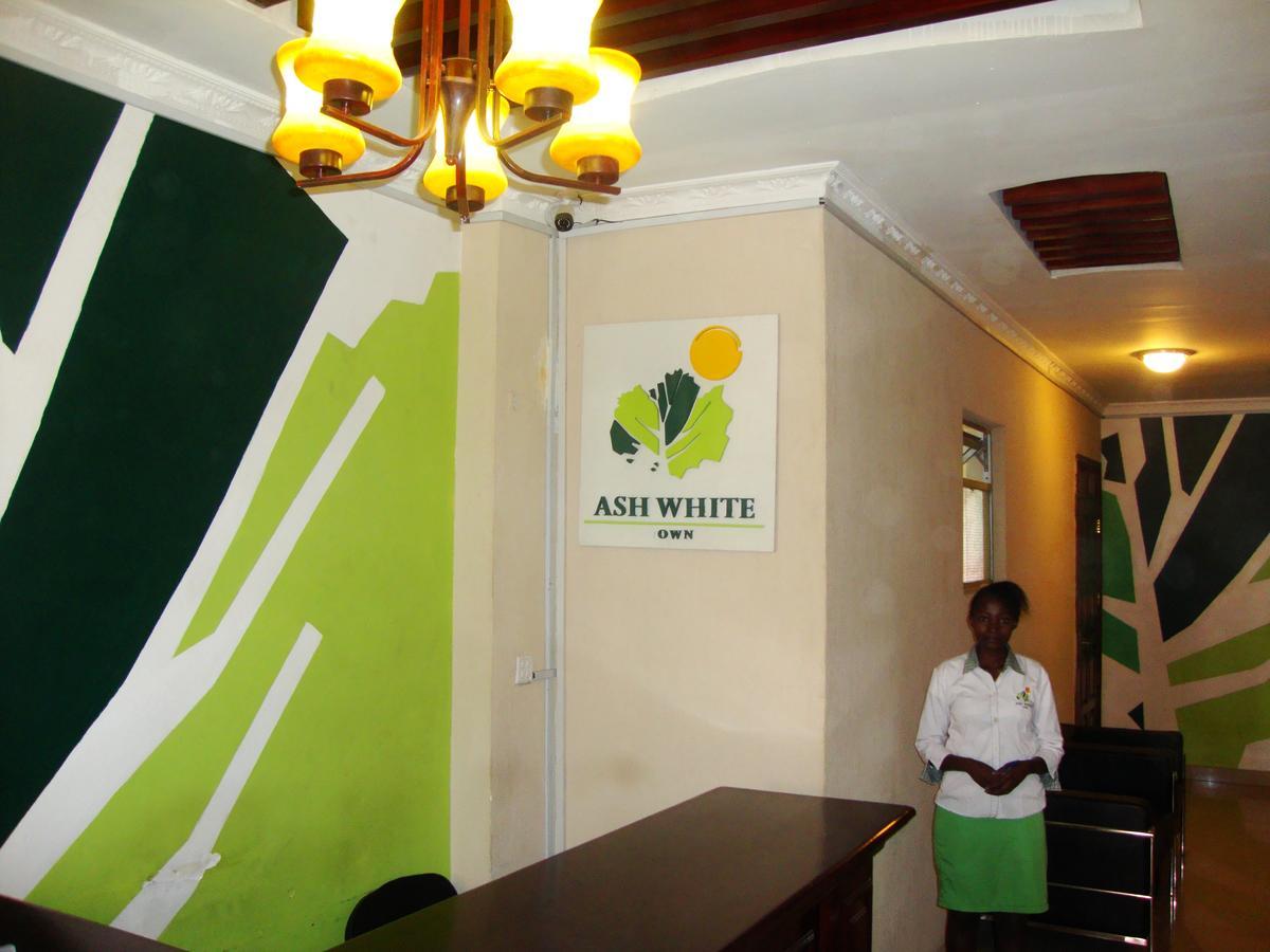 Ash White Hotel Найроби Экстерьер фото