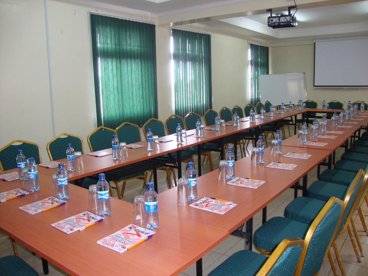 Ash White Hotel Найроби Экстерьер фото