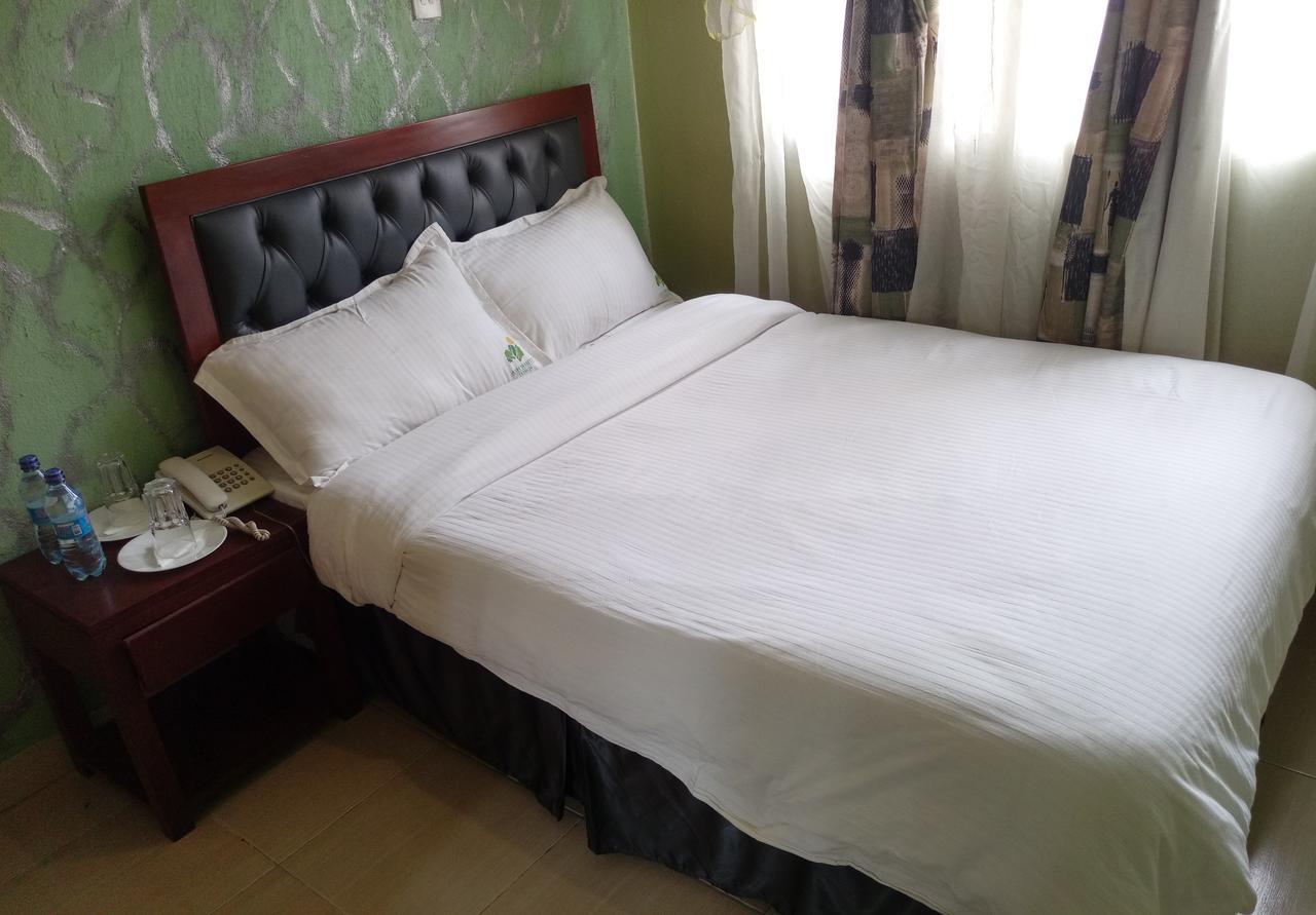 Ash White Hotel Найроби Экстерьер фото
