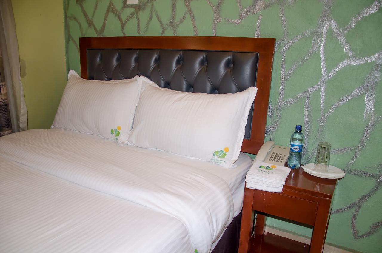 Ash White Hotel Найроби Экстерьер фото